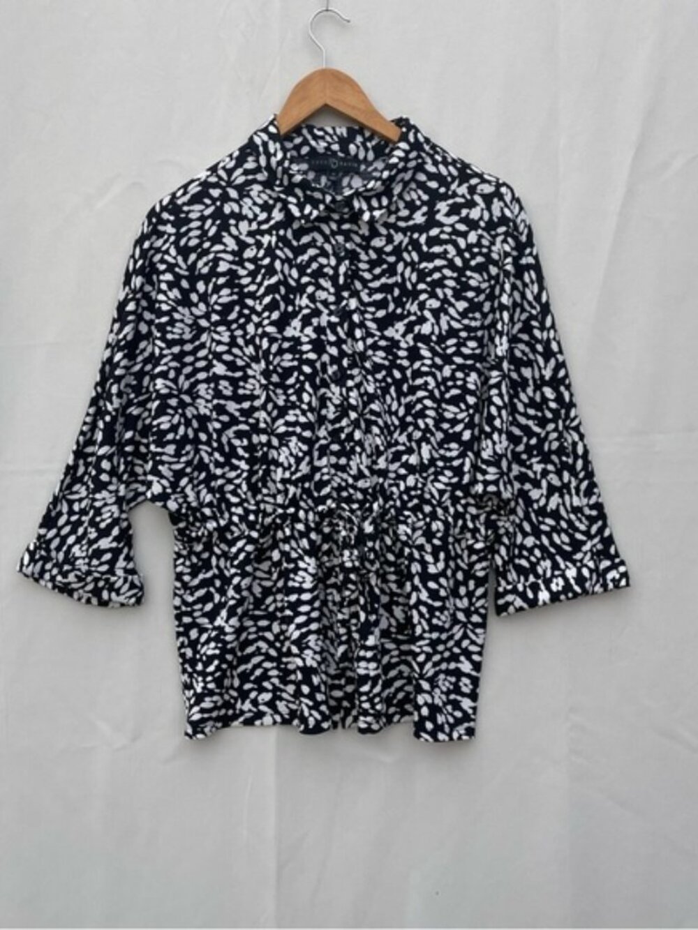 Fred‎ David Black & White Abstract Print Cinched Waist Blouse – XL
